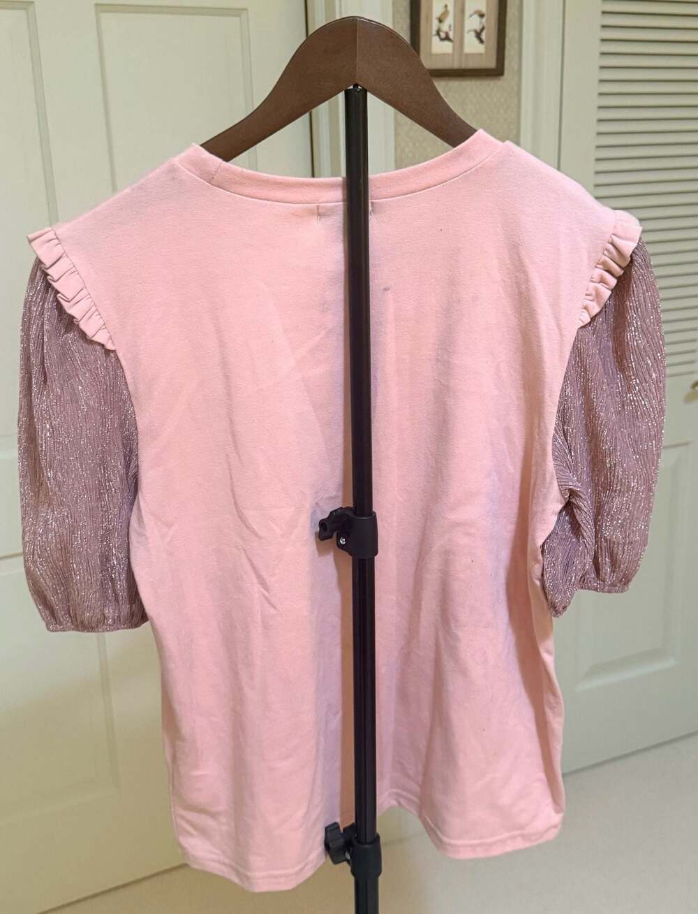 ontwelfth Pink Amour Rhinestone Embellished Shimmer Puff Sleeve T-Shirt Size S